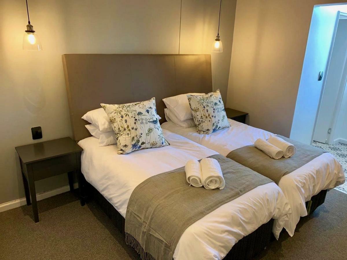 Oyster Lagoon Villa - Luxurious 2 Bed Apartment In Knysna Bagian luar foto